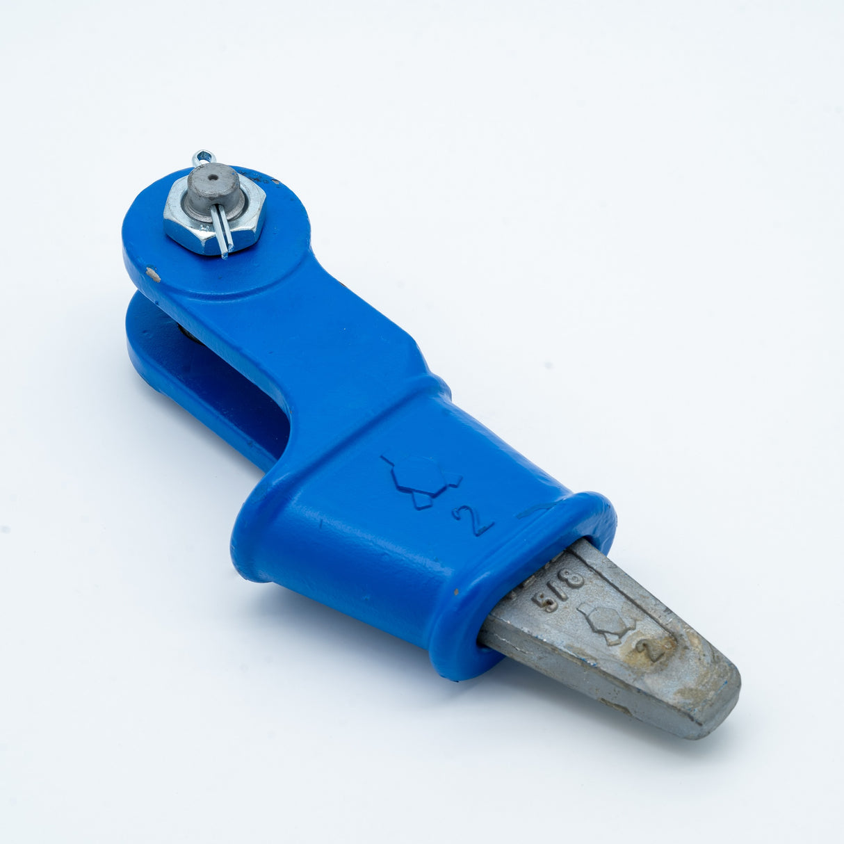 OWS B - klínová svorka barvená, s maticí a závlačkou