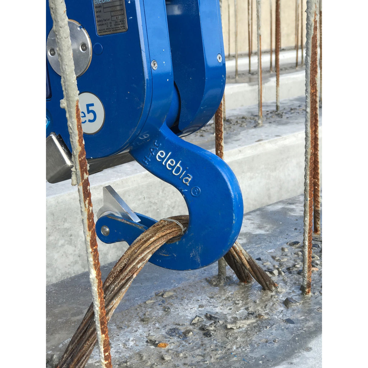 Elebia automatický hák EVO25, nosnost 25000 kg